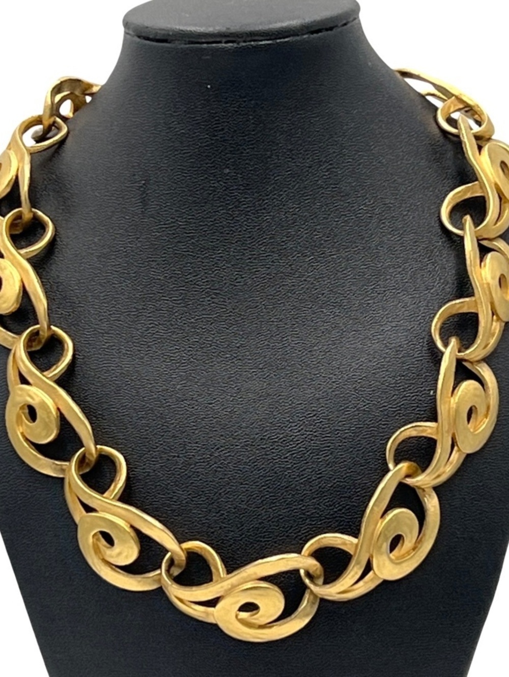 Vintage Erwin Pearl Goldtone Swirl Link Runway Necklace